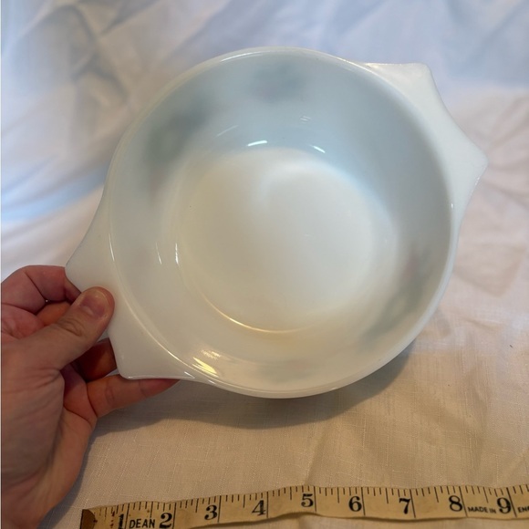 Pyrex White Casserole Dish with Fruit Design - Picture 5 of 7